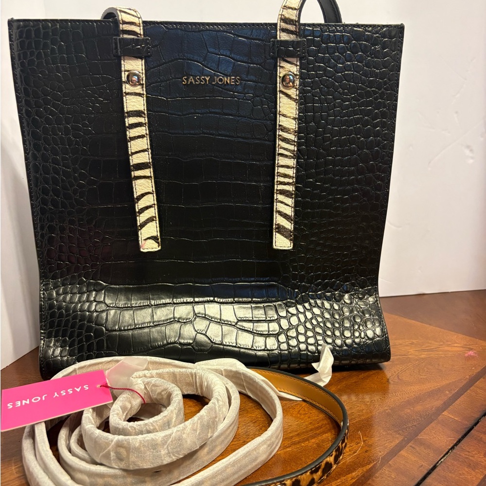 Sassy Jones Black Tote w/ leopard and zebra print exchangeable straps